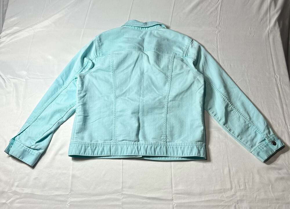 Croft & Barrow Women’s Aqua Stretch Denim Jacket Button Front Size Medium - Picture 4 of 8